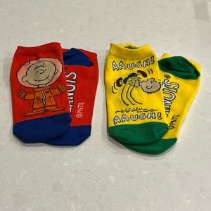 NOT WORN - 2 pairs of socks - PEANUTS Collection